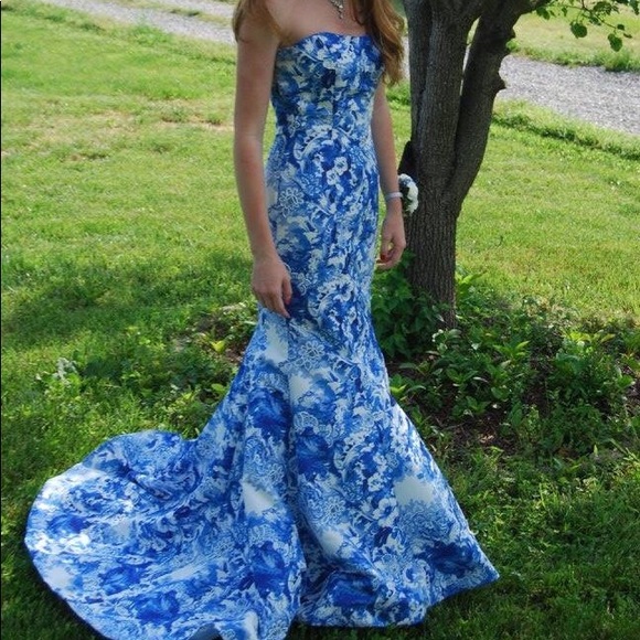 Sherri Hill Dresses & Skirts - Sherri Hill prom gown